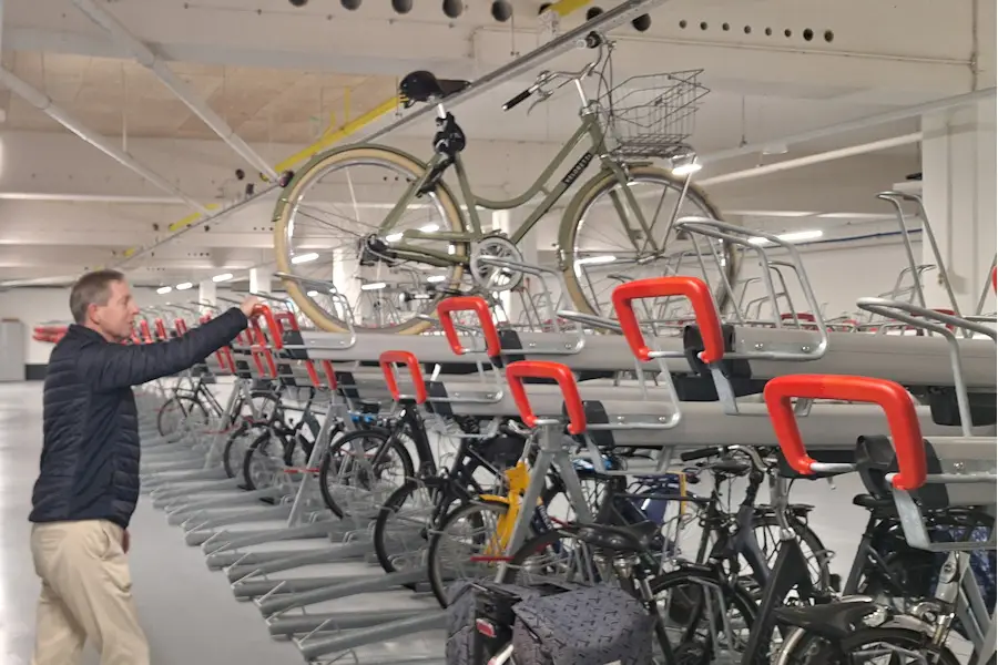 Rowerowy parking dwupoziomowe